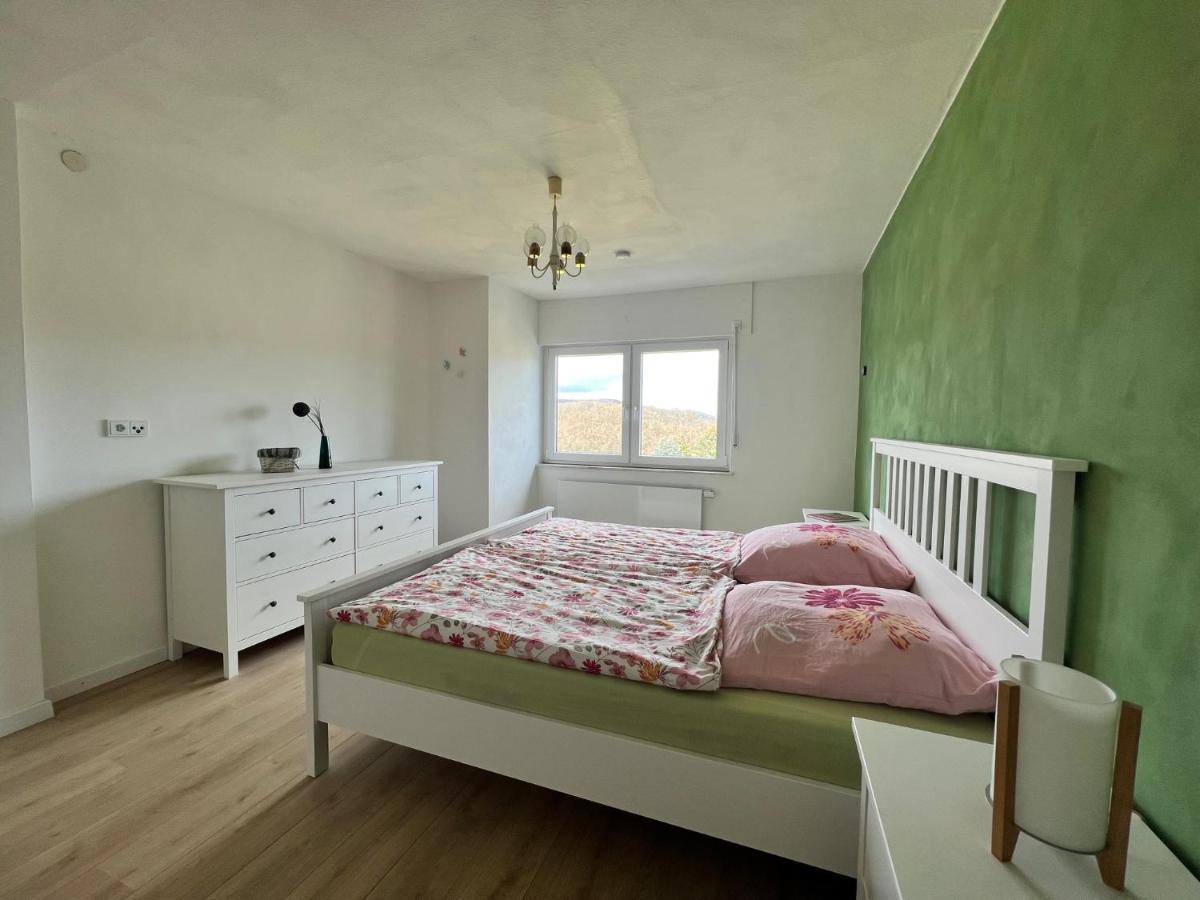 Ferienhaus Eifelone Хаймбах Екстериор снимка